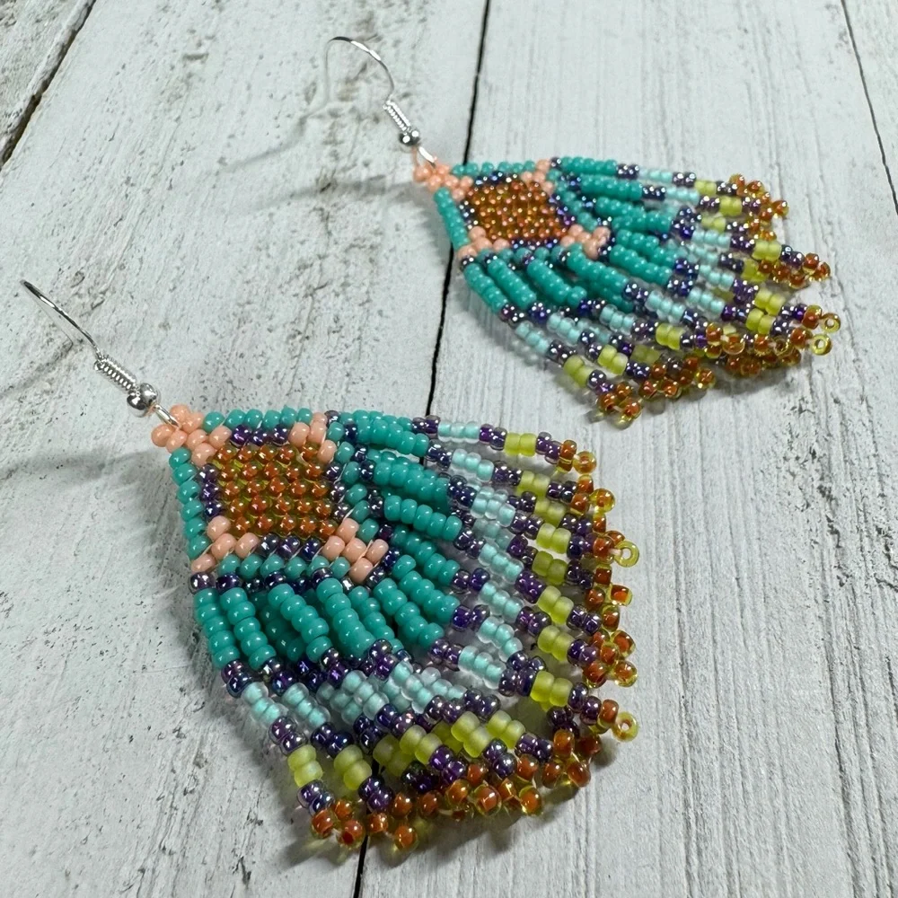 Handmade Seed‎ Bead Beaded Earrings Native American Themed 2.5” Long Multicolor